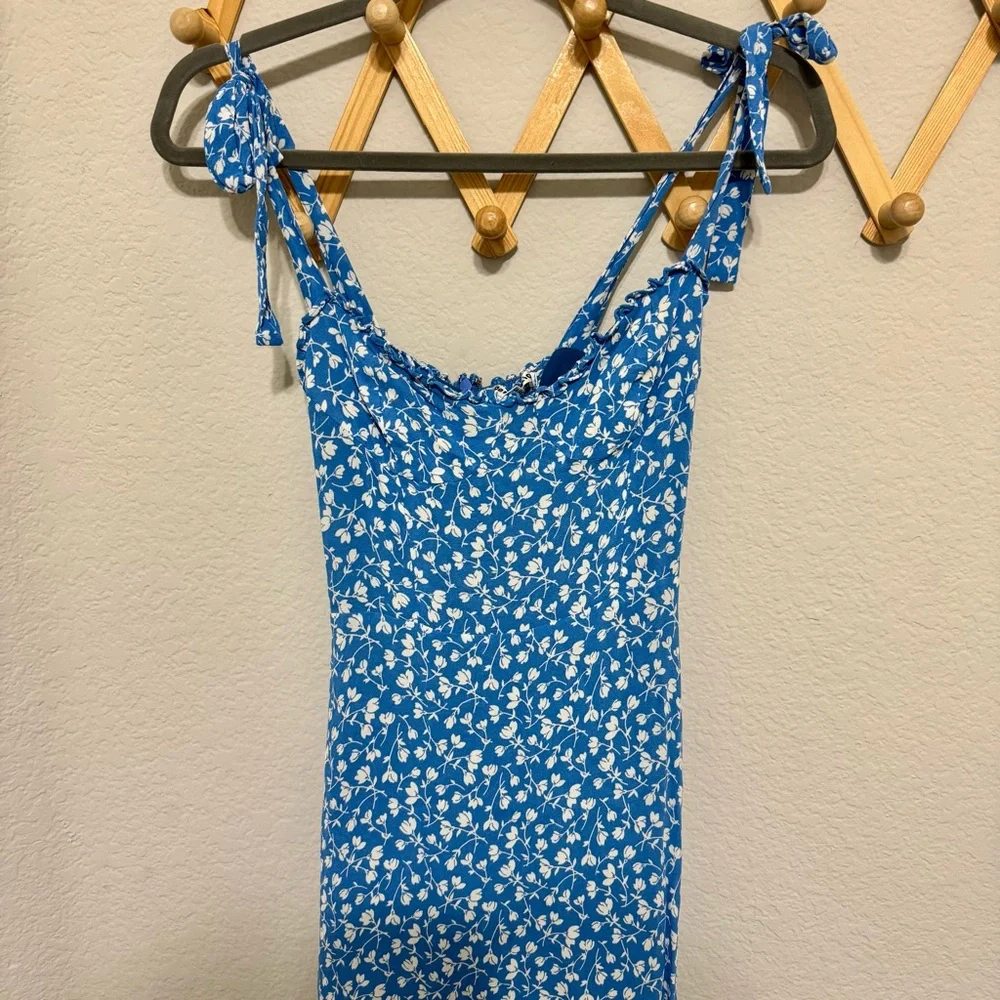 Reformation Blue Floral White Flowers Dainty Viscose Nikita Midi Dress Size 0 - Picture 6 of 12
